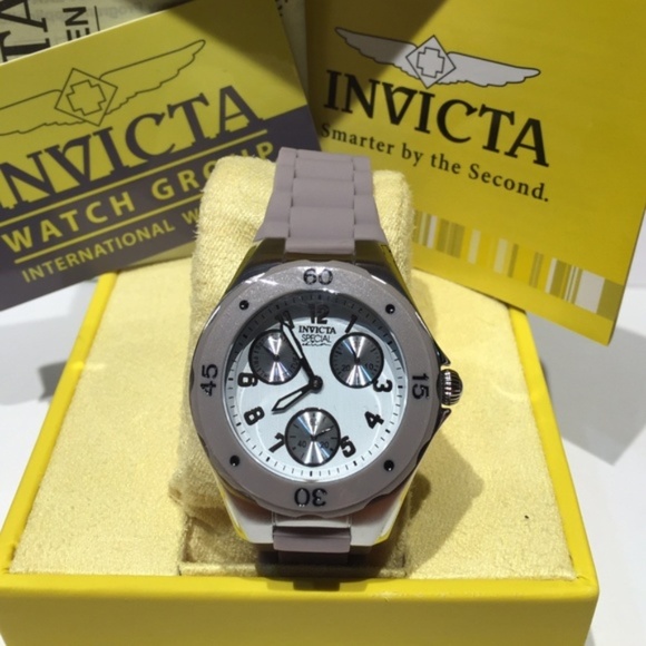 NWT Invicta Multi-Function Grey Silicone Watch